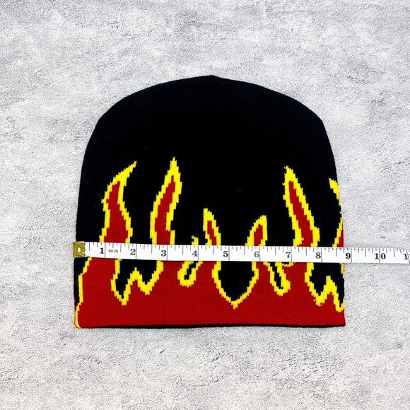 grunge gothic punk flame black and red beanie - Picture 4 of 5